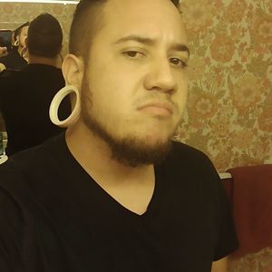 Meet your Posher, Devin